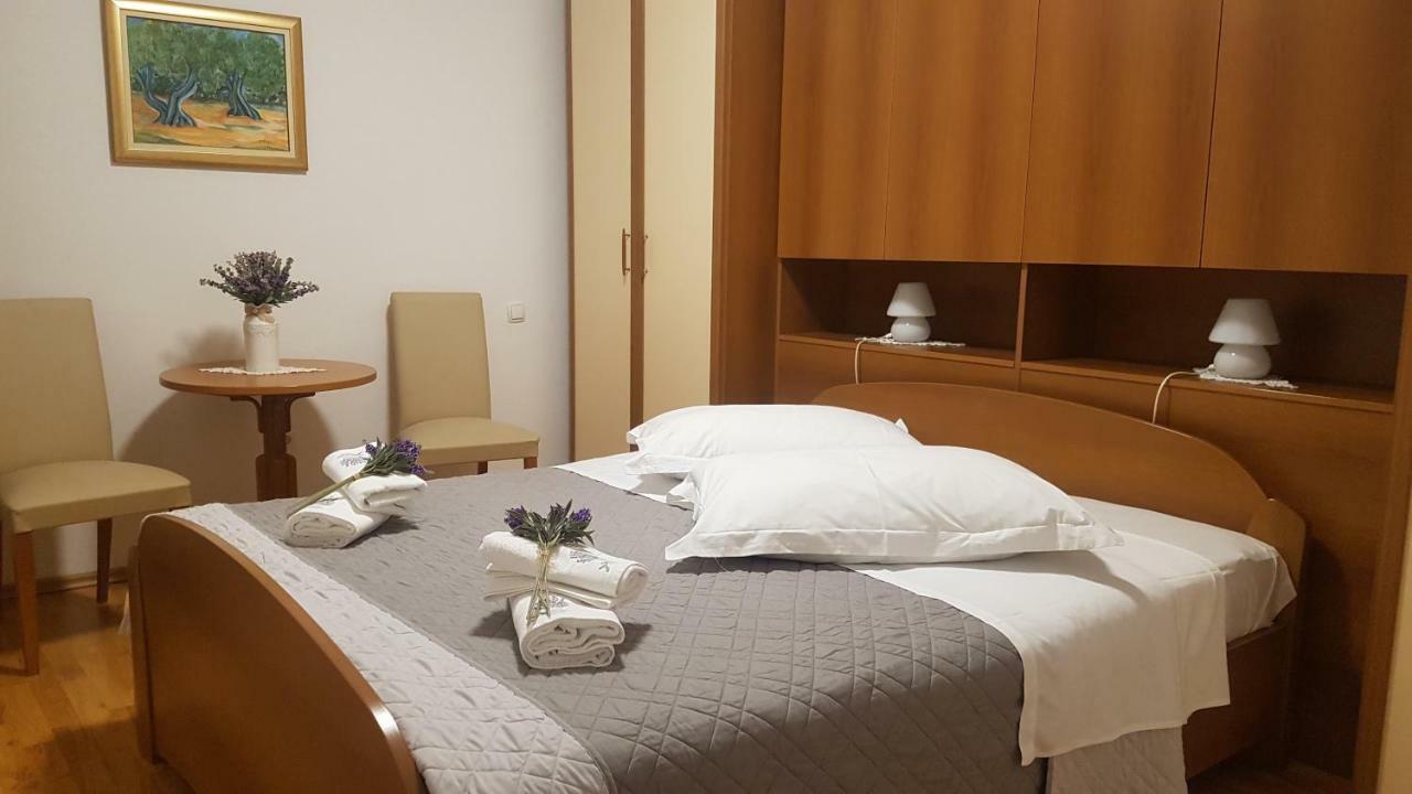 Apartment Lavanda Garden Раб Экстерьер фото
