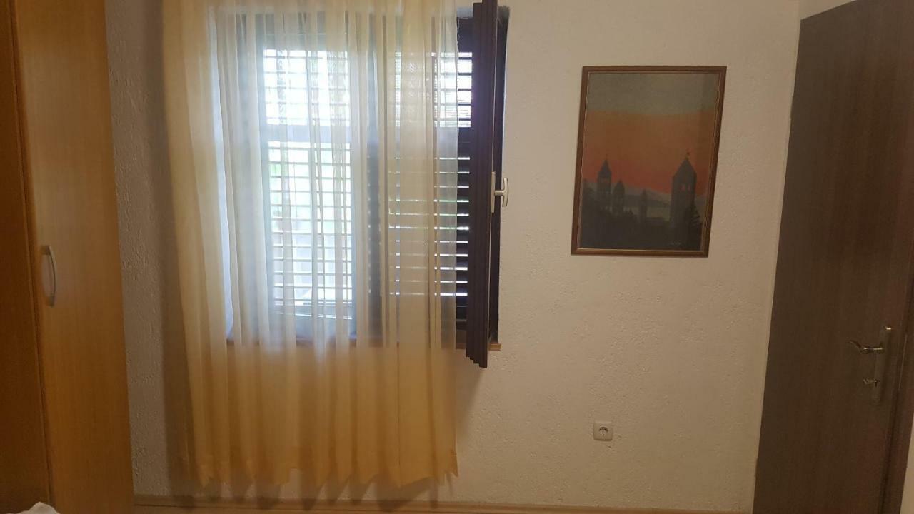 Apartment Lavanda Garden Раб Экстерьер фото