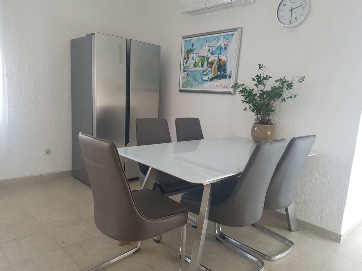 Apartment Lavanda Garden Раб Экстерьер фото