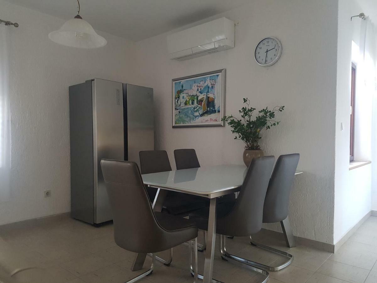 Apartment Lavanda Garden Раб Экстерьер фото