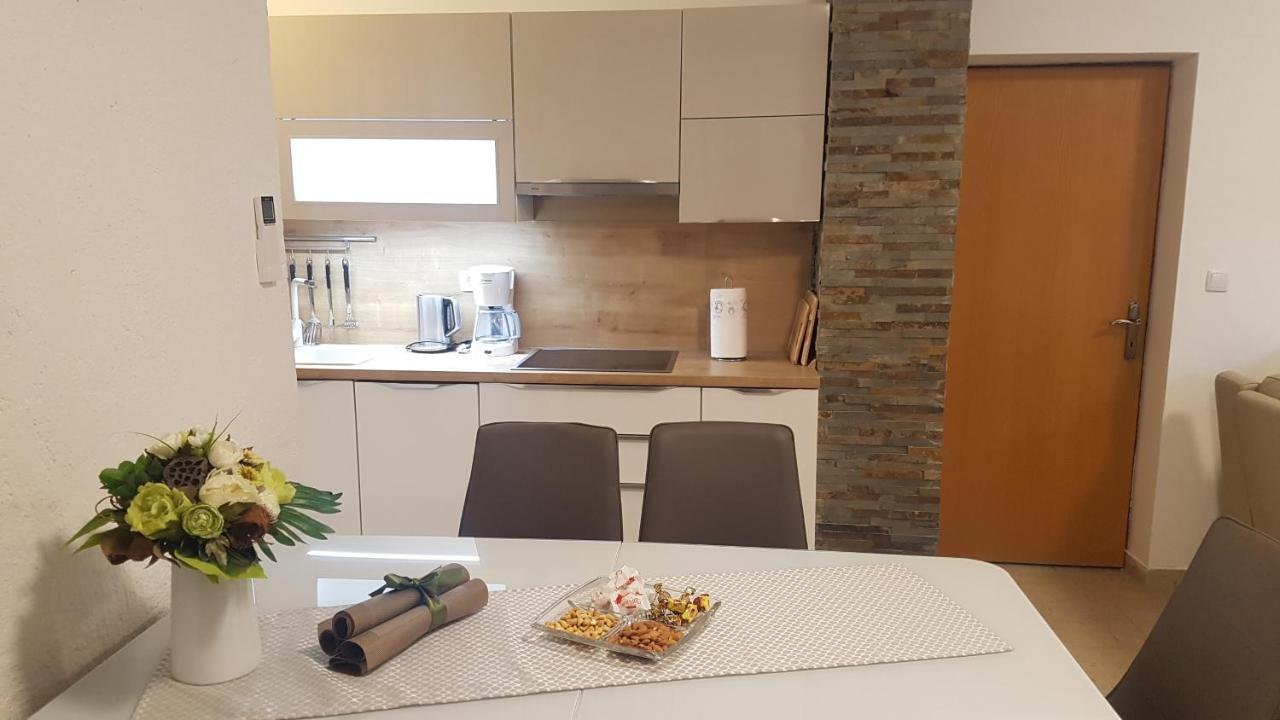 Apartment Lavanda Garden Раб Экстерьер фото