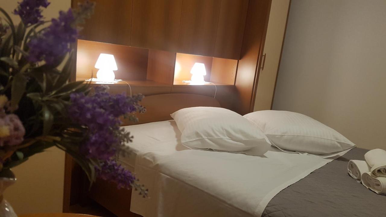 Apartment Lavanda Garden Раб Экстерьер фото